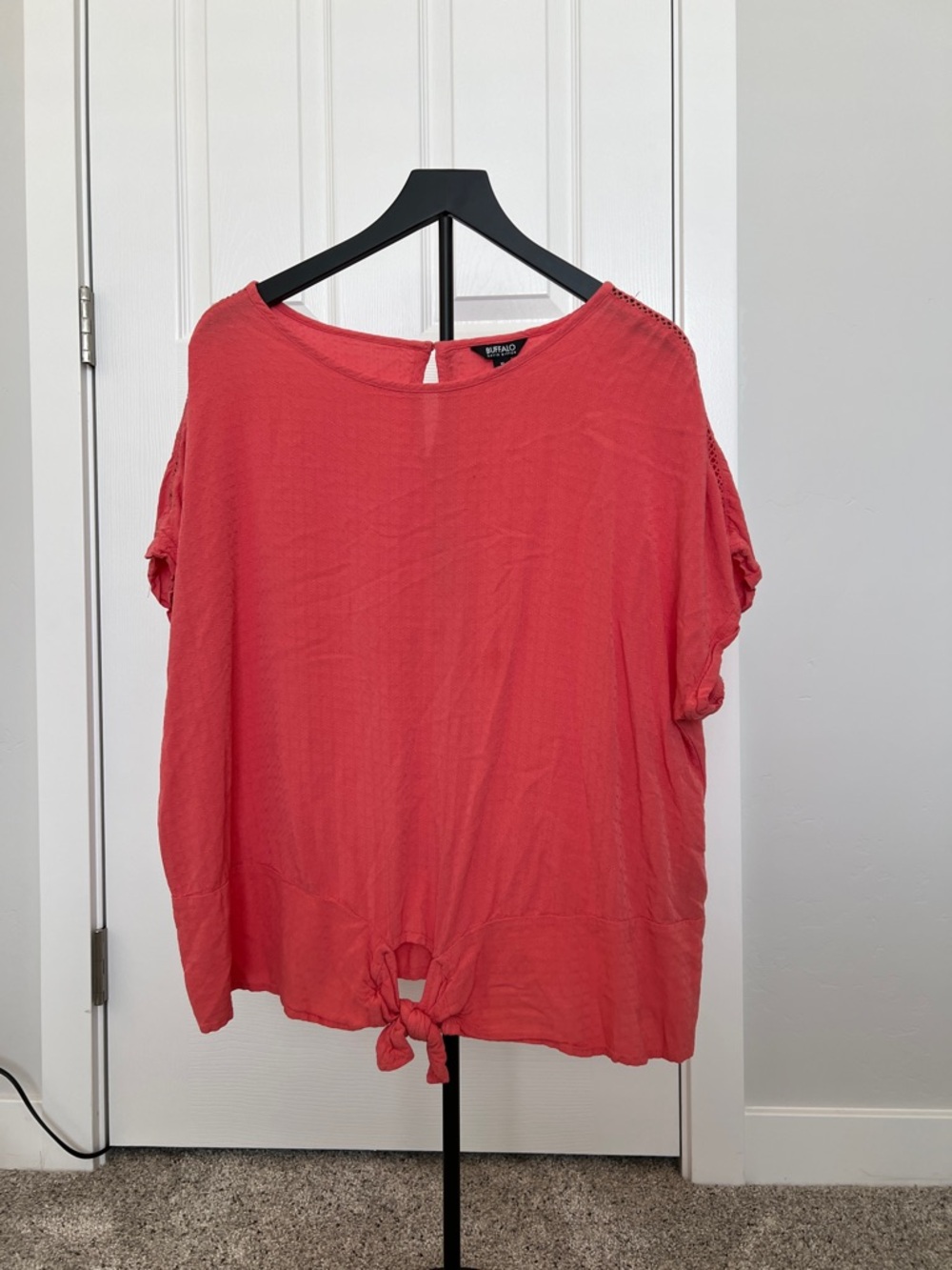 Mossimo Supply Co. Coral Tie-Front Short Sleeve Crop Top